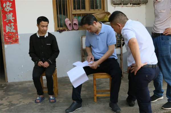 何昊一行深入柳林村开展走访“防返贫监测户”活动